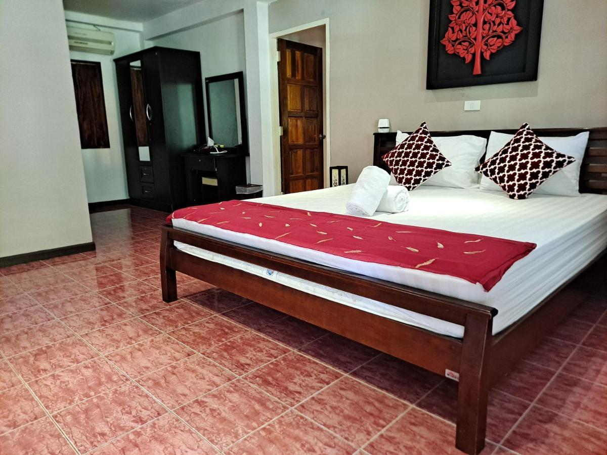 The Beach Boutique Resort Бан-Пак-Нам-Пран Экстерьер фото